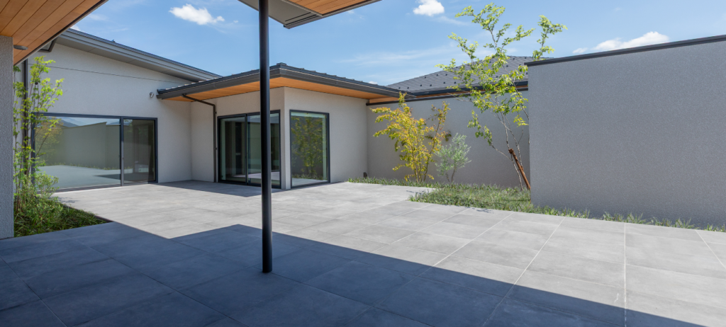 アルスホーム株式会社　平屋の中庭